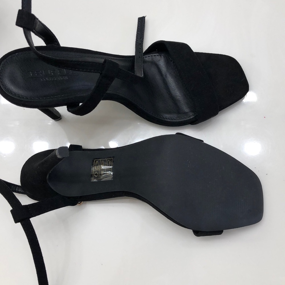 Sandals - Picture 2 of 2